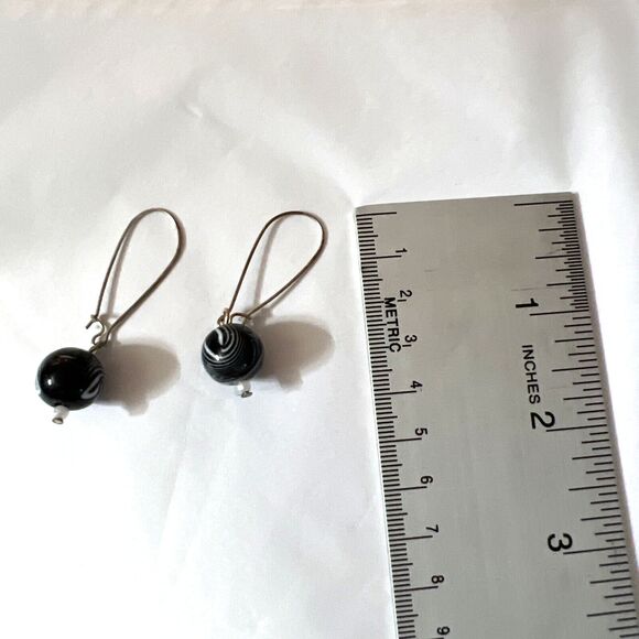 Black & Gray Snowflake Obsidian Pendant w/ Plastic Bracelet & Drop Earrings Set - Picture 16 of 16